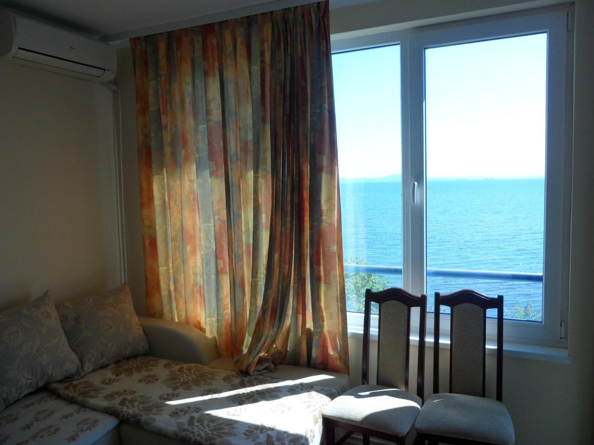 Blue Bay Palace Complex Aparthotel Pomorie