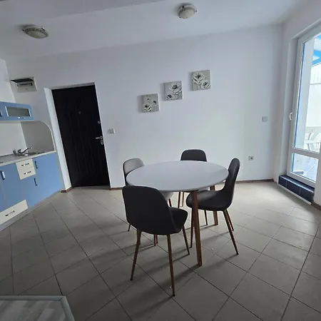 Blue Bay Palace Apart Complex Pomorie Exterior photo